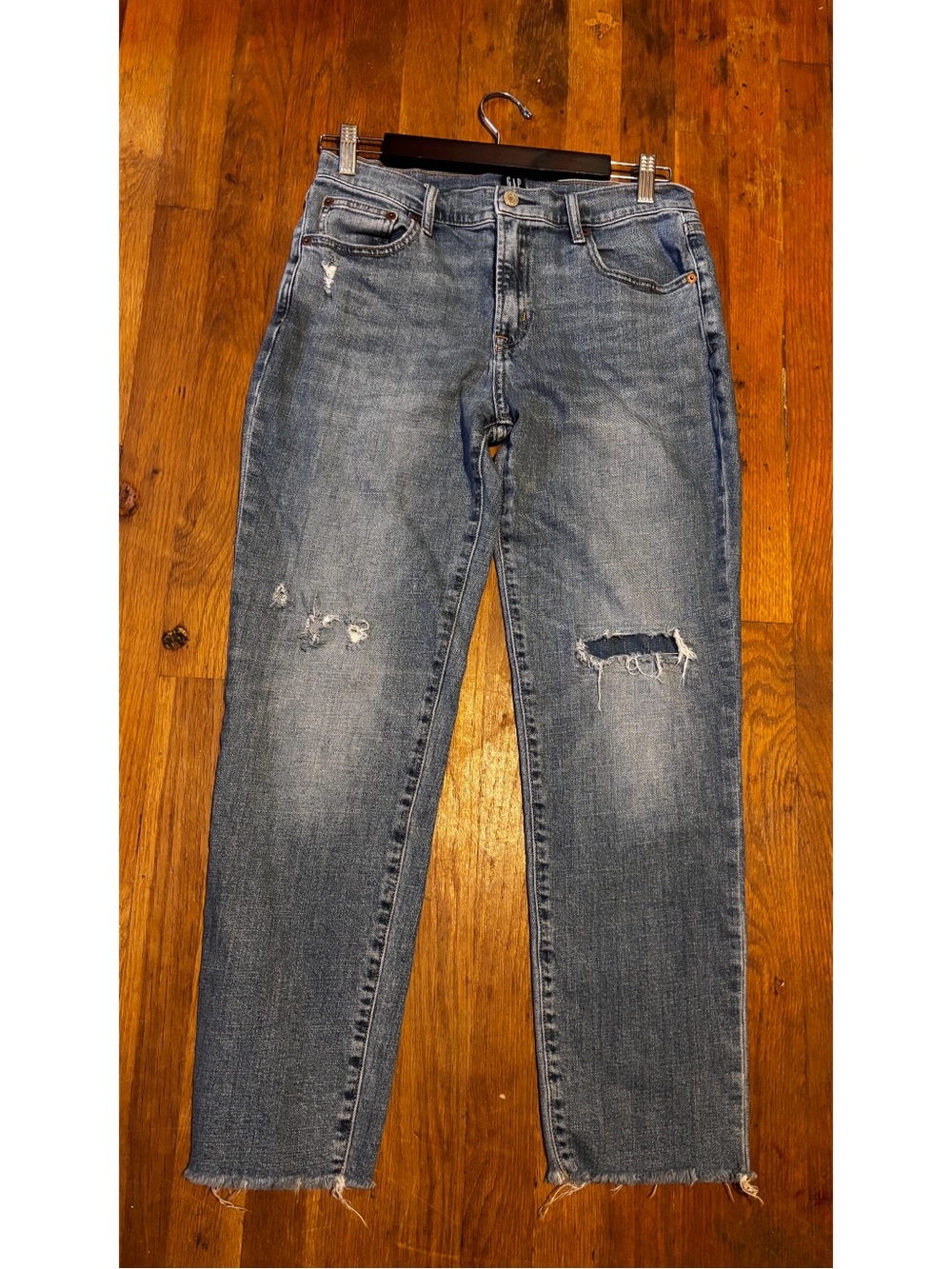 GAP Women's Slim Straight Jeans in Faded Blue with Distressed Details Size 6/28